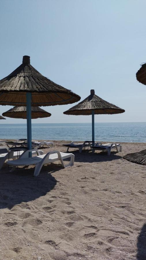 Blaxy Resort Stefi Cu Acces La Piscine Gratuit 23 August Exterior foto