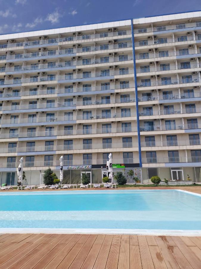 Blaxy Resort Stefi Cu Acces La Piscine Gratuit 23 August Exterior foto