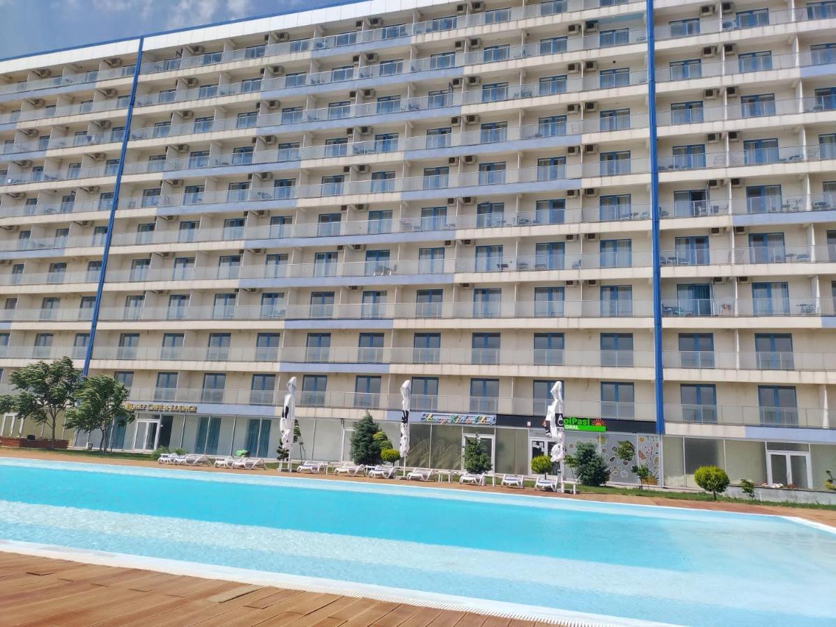 Blaxy Resort Stefi Cu Acces La Piscine Gratuit 23 August Exterior foto