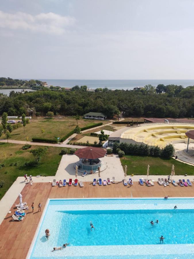 Blaxy Resort Stefi Cu Acces La Piscine Gratuit 23 August Exterior foto